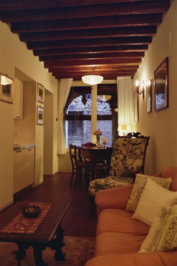 Al Pozzo Dei Scoacamini, 100 M From San Marco, Ground Floor Apartment Venice Ngoại thất bức ảnh